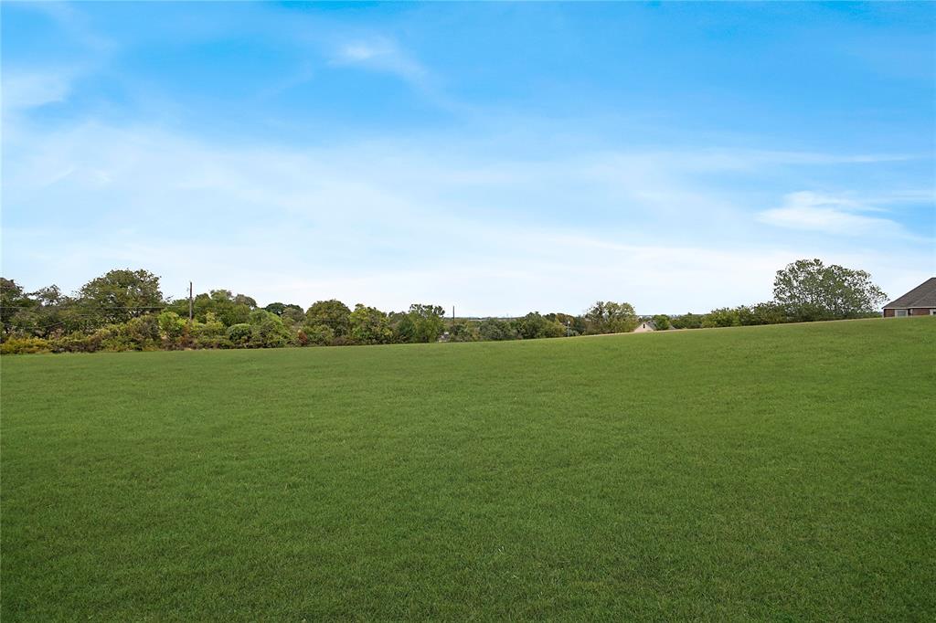 516 Rogers Road Benbrook, TX 76126 - Photo 8 of 17 Gallery Image 8