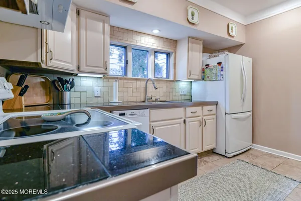 $2,300 | 113 Central Avenue, Unit 1, Ocean Grove, NJ 07756
