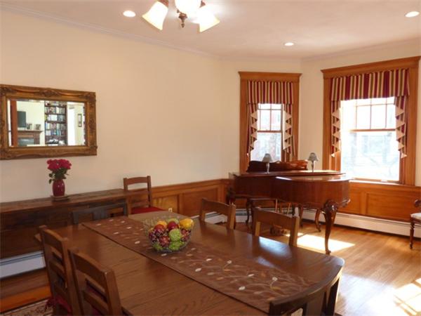 101 Winthrop Road, Unit 3 Brookline, MA 02445 - Photo 5 of 10