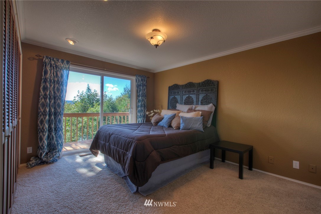13609 Southeast 141st Street Renton, WA 98059 - Photo 13 of 25 Gallery Image 13