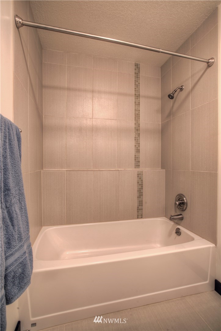 13609 Southeast 141st Street Renton, WA 98059 - Photo 19 of 25 Gallery Image 19