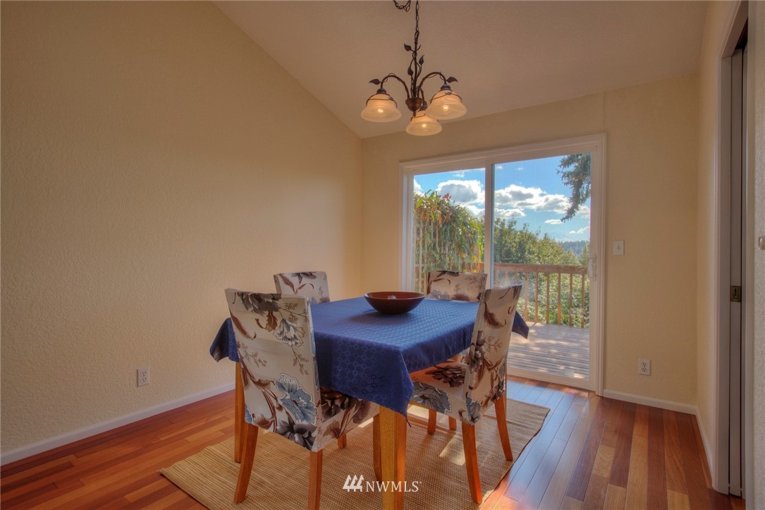13609 Southeast 141st Street Renton, WA 98059 - Photo 7 of 25 Gallery Image 7