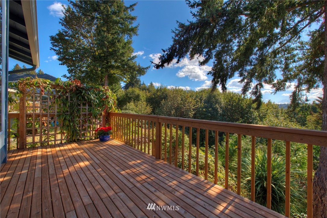 13609 Southeast 141st Street Renton, WA 98059 - Photo 9 of 25 Gallery Image 9