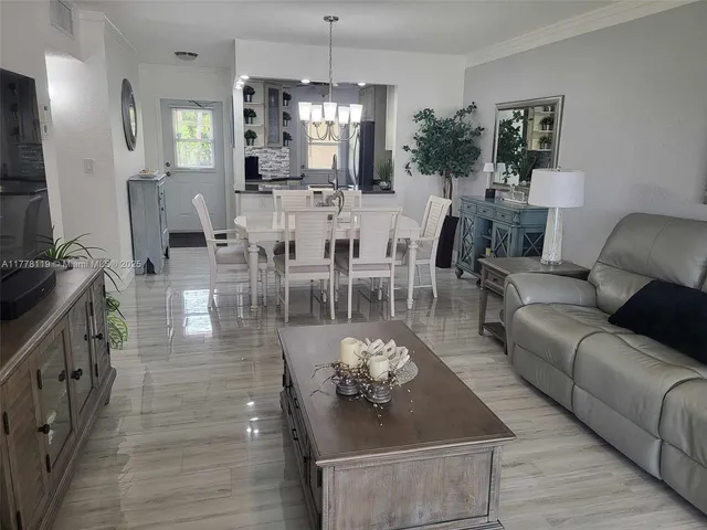 $189,900 | 4701 Northwest 34th Street, Unit 602, Lauderdale Lakes, FL 33319