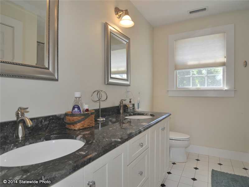 5 Partridge Road Lincoln, RI 02865 - Photo 25 of 25 Bathroom.