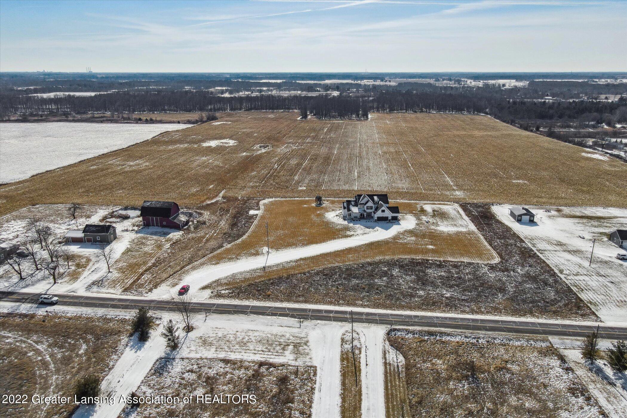 6539 West Howe Road Dewitt, MI 48820 - Photo 57 of 72 02-6539-W-Howe-Rd-DeWitt-MI-48820-Window
