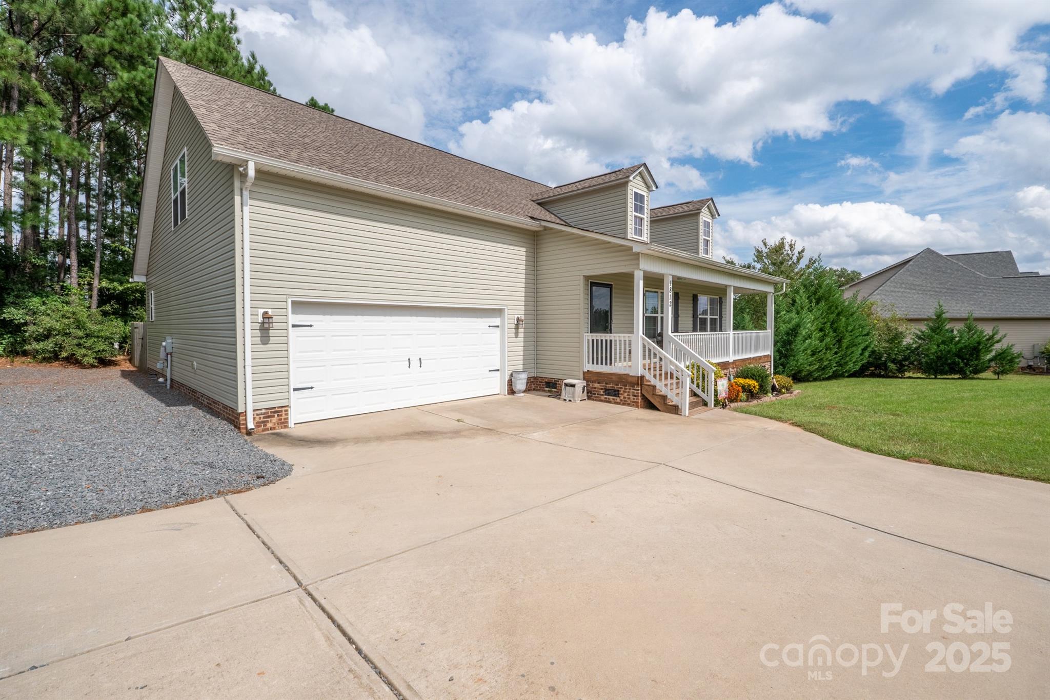 1812 Sam Smith Road Fort Mill, SC 29708 - Photo 2 of 43 a front view of house with yard