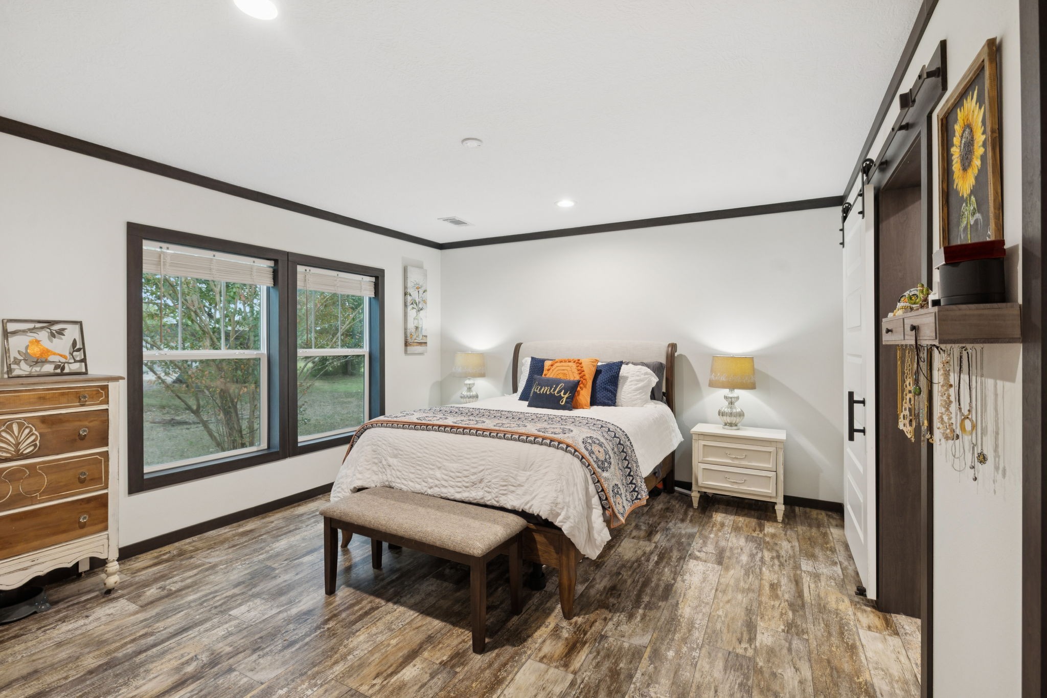 4650 Lunns Store Road Chapel Hill, TN 37034 - Photo 14 of 40 a bedroom with a bed and a large window