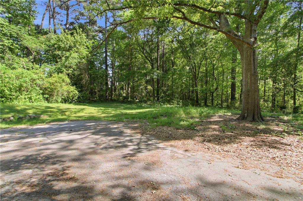 192 Highway 138 Stockbridge, GA 30281 - Photo 18 of 23 a view of a out door space area