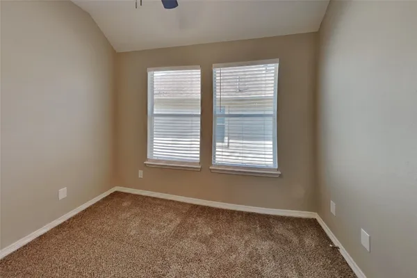 $2,100 | 8000 North Tarrytown Crossing Drive, Conroe, TX 77304