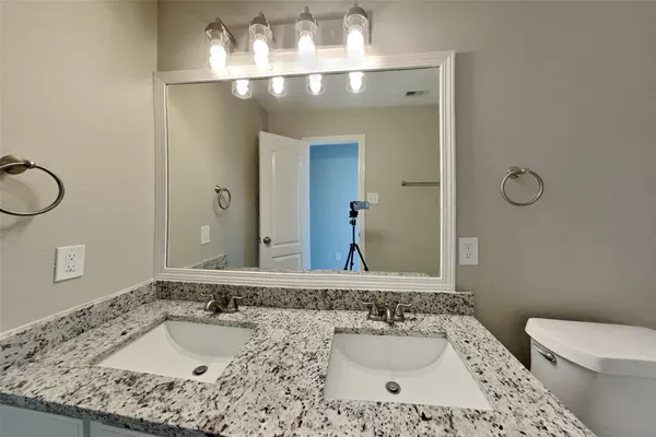 $2,100 | 8000 North Tarrytown Crossing Drive, Conroe, TX 77304