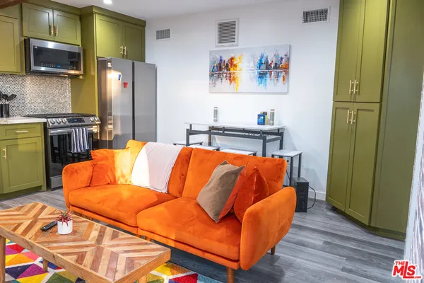 $3,295 | 1933 1/2 Lemoyne Street, Unit B, Los Angeles, CA 90026