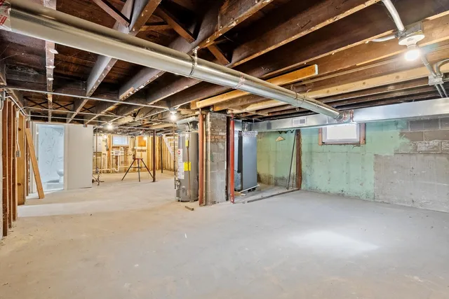 $319,999 | 12404 South Wood Street, Calumet Park, IL 60827