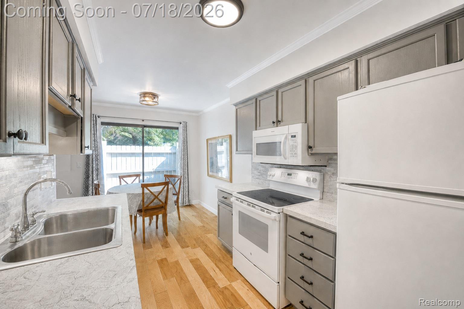 30 Pine Tree Ridge, Unit 2 Waterford, MI 48327 - Photo 16 of 31 AI - Image 16.jpg