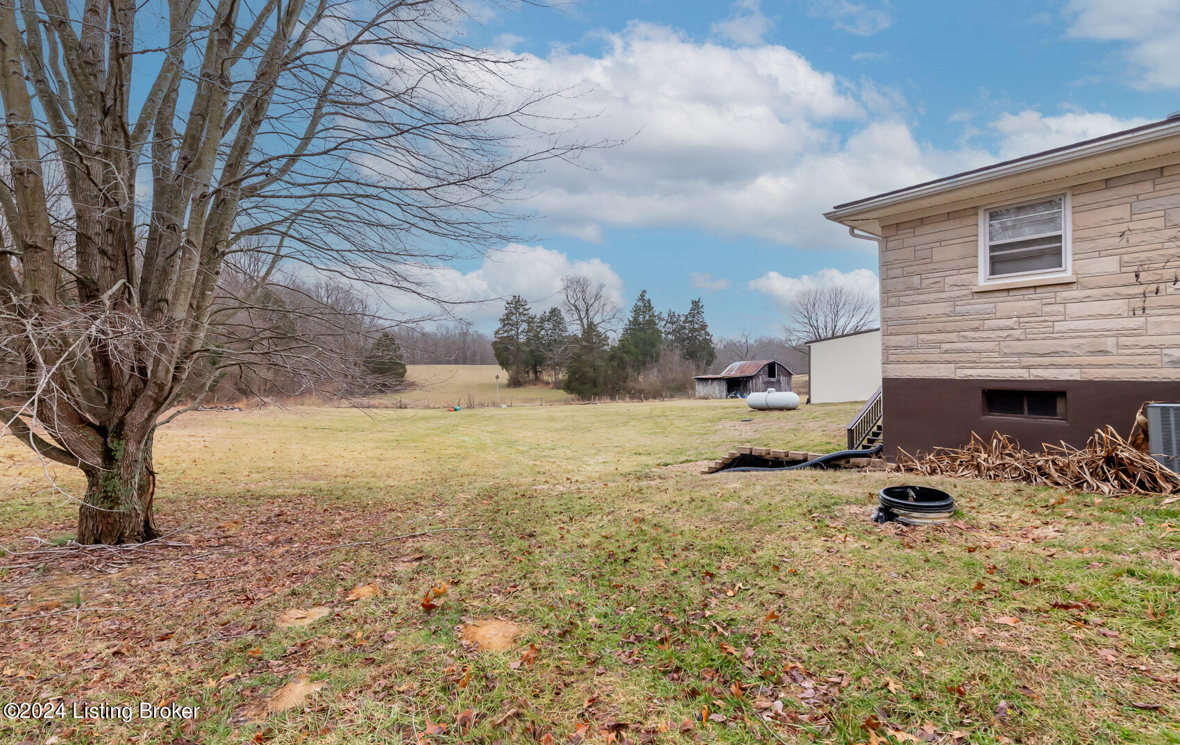2150 Rabbitt Run Road Vine Grove, KY 40175 - Photo 7 of 61 RRR-108