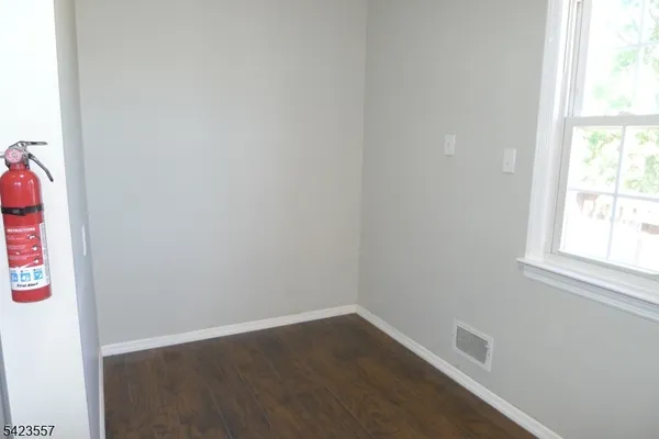 $1,800 | 15 Dartmouth Avenue, Unit 2B, Bridgewater, NJ 08807
