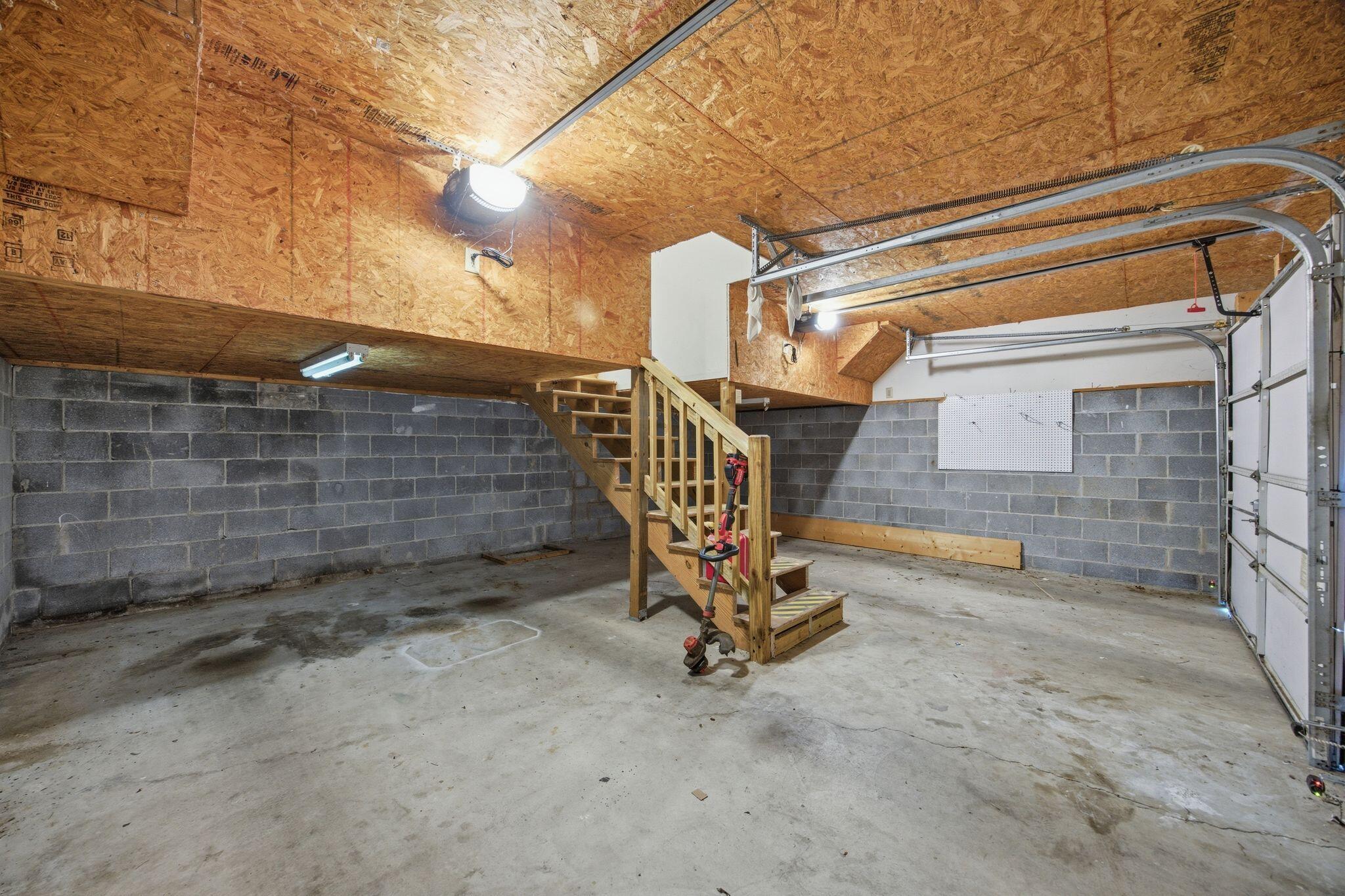 67 Whispering Pine Trenton, GA 30752 - Photo 33 of 46 Double Car Garage