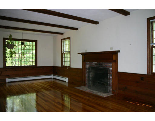 12 Keith Road Wayland, MA 01778 - Photo 5 of 8 Gallery Image 5