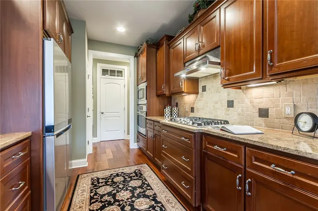 $432,000 | 1042 Chapelhill Drive, Victor, NY 14564