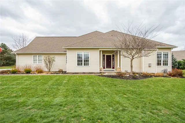 $432,000 | 1042 Chapelhill Drive, Victor, NY 14564