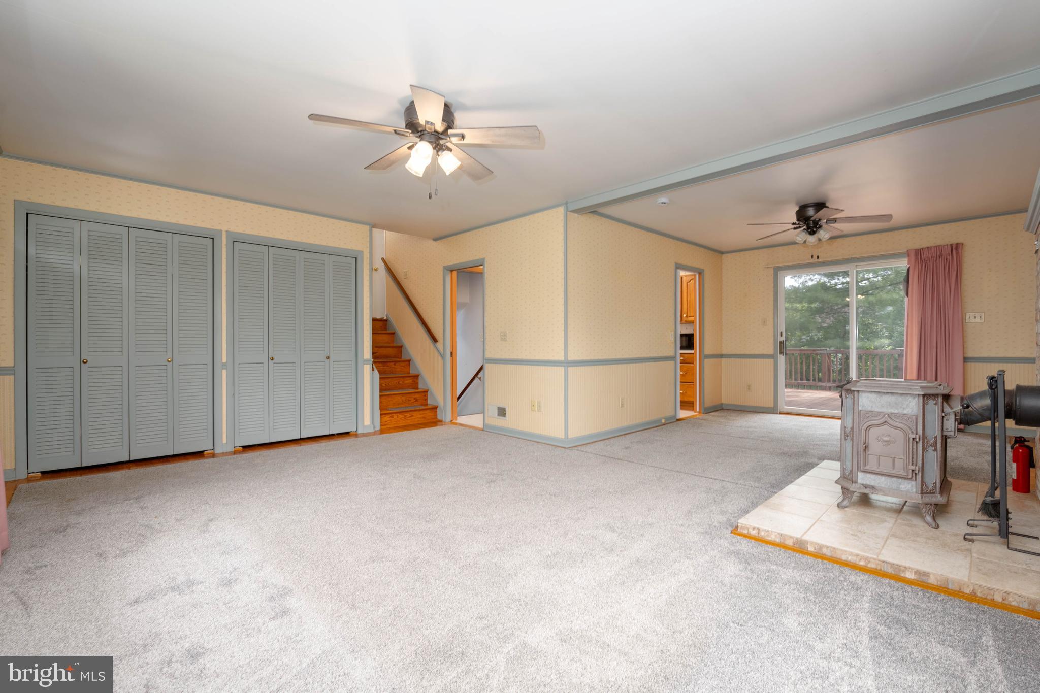 1823 Dunwoody Road Baltimore, MD 21234 - Photo 12 of 32 LIVING ROOM