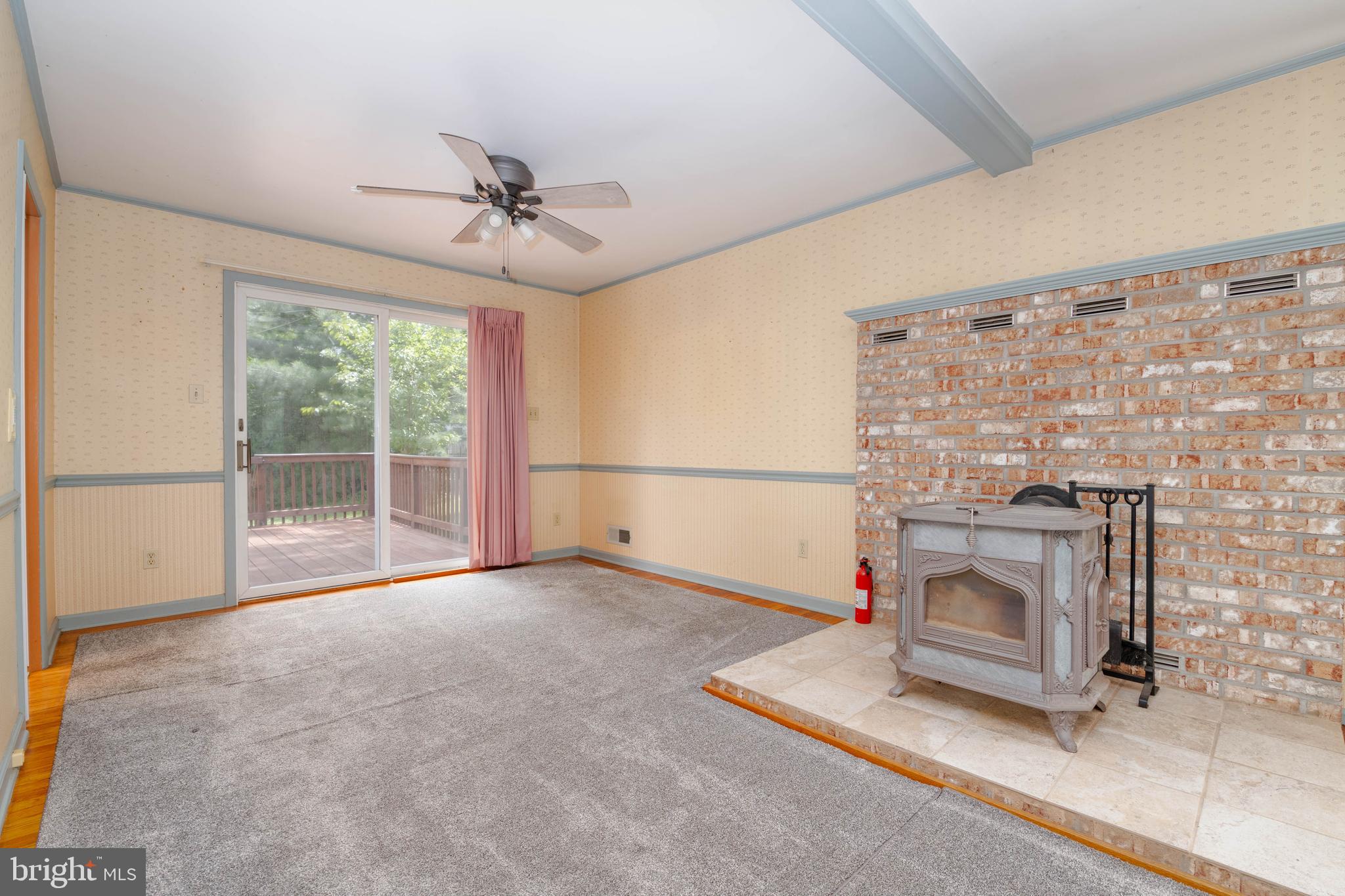 1823 Dunwoody Road Baltimore, MD 21234 - Photo 15 of 32 COZY WOOD BURNING STOVE