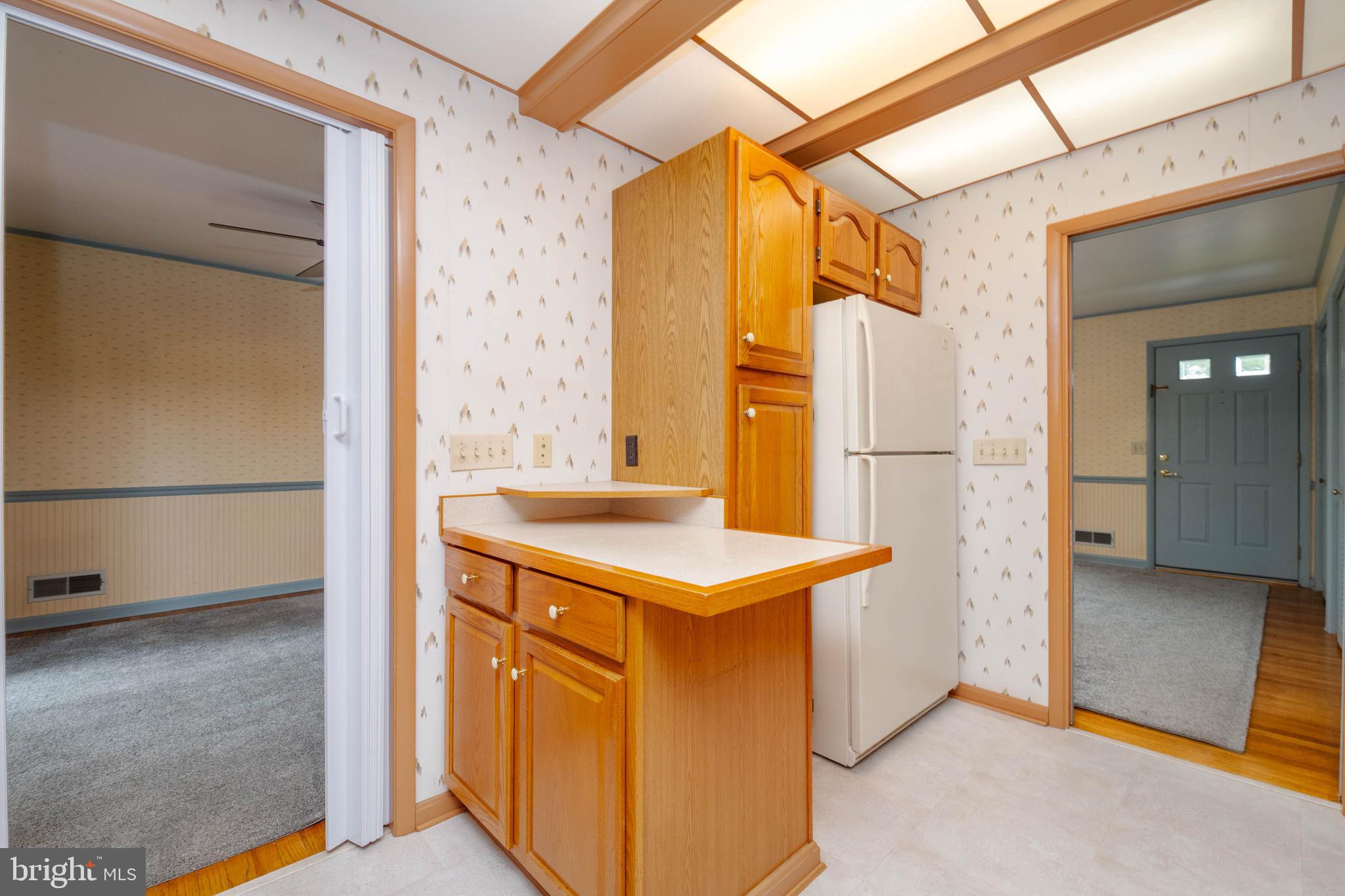 1823 Dunwoody Road Baltimore, MD 21234 - Photo 18 of 32 KITCHEN