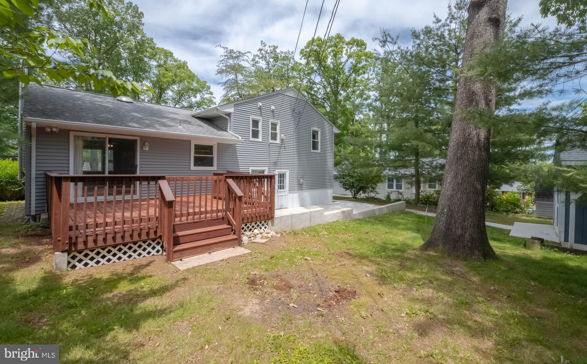 1823 Dunwoody Road Baltimore, MD 21234 - Photo 5 of 32 DECK OFF OF THE MAIN LEVEL