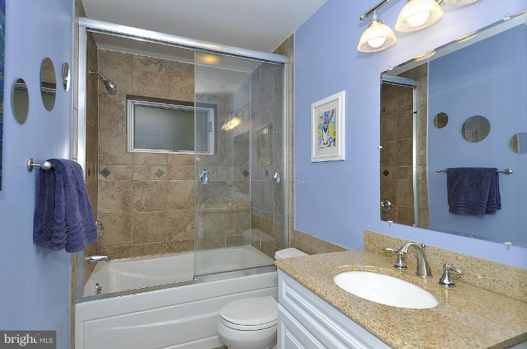 6312 Walhonding Road Bethesda, MD 20816 - Photo 12 of 29 Bath on first level up