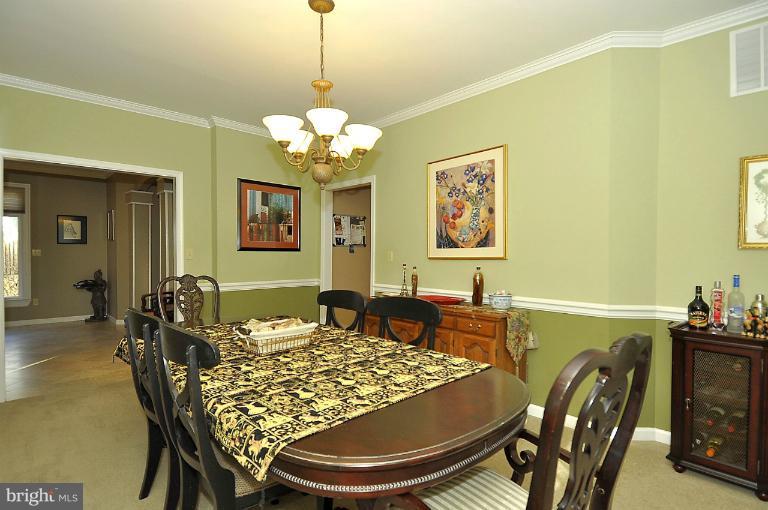 6312 Walhonding Road Bethesda, MD 20816 - Photo 4 of 29 Dining Room