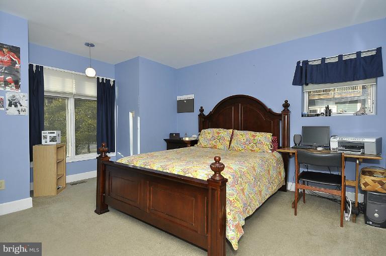 6312 Walhonding Road Bethesda, MD 20816 - Photo 6 of 29 Bedroom #3