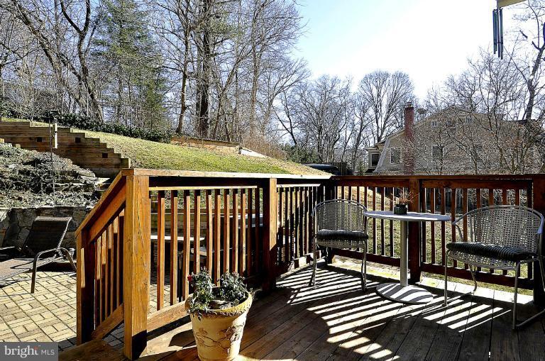 6312 Walhonding Road Bethesda, MD 20816 - Photo 7 of 29 Deck off Breakfast room