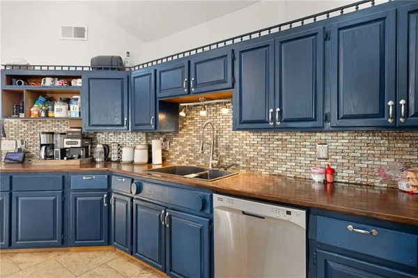 $334,900 | 10059 B Highway, Windsor, MO 65360