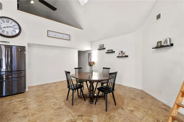 $334,900 | 10059 B Highway, Windsor, MO 65360