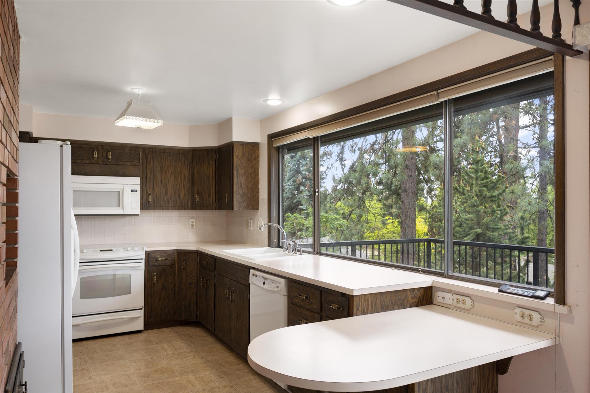 4211 West Arrowhead Road Spokane, WA 99208 - Photo 8 of 33 Gallery Image 8