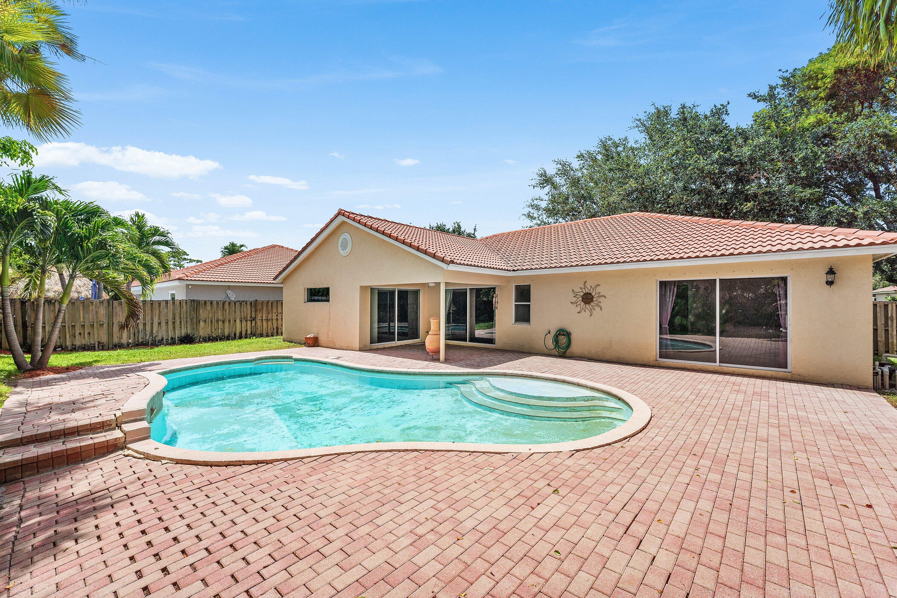 4824 South Lee Road Delray Beach, FL 33445 - Photo 18 of 23 031-4824SouthLeeRoad-DelrayBeach-FL-3344