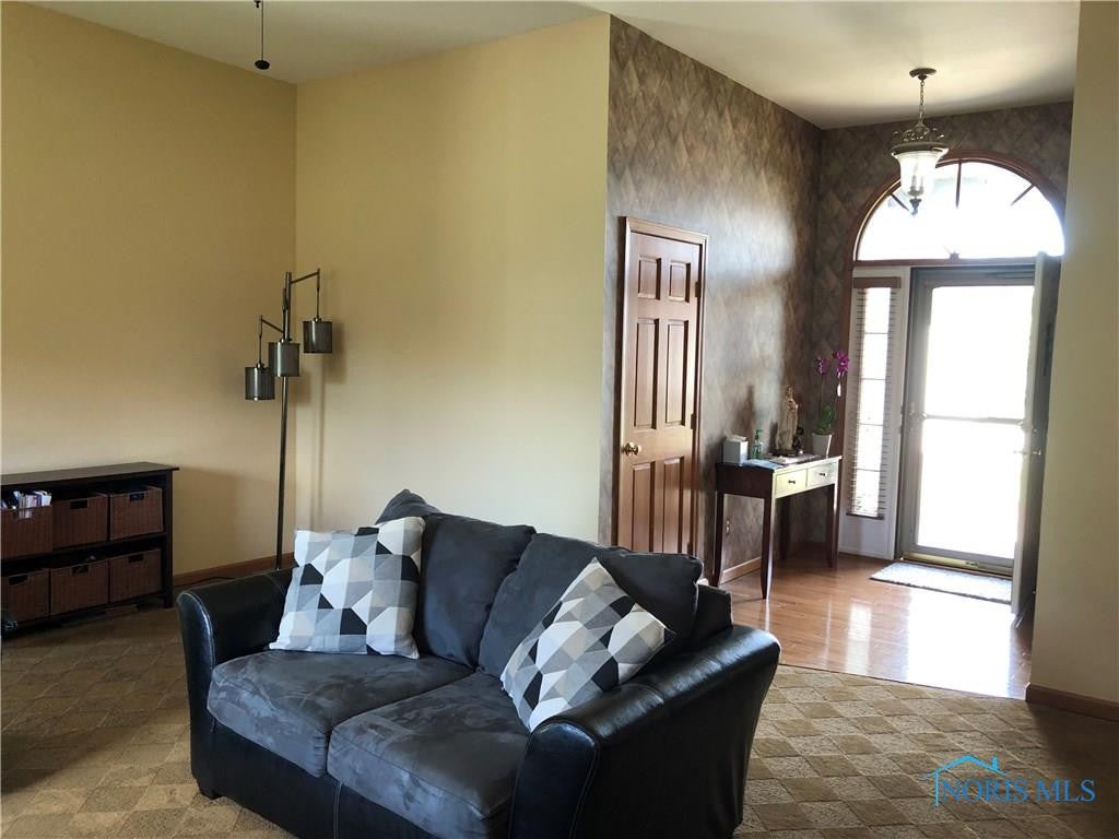 376 Blue Jacket Road Perrysburg, OH 43551 - Photo 3 of 15 Gallery Image 3