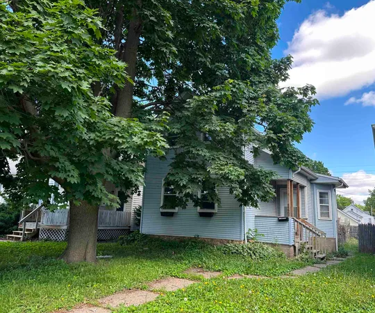 $54,000 | 522 2nd Avenue South, Clinton, IA 52732