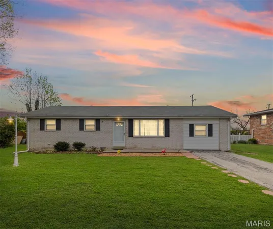 $115,000 | 3817 John Glenn Drive, Granite City, IL 62040