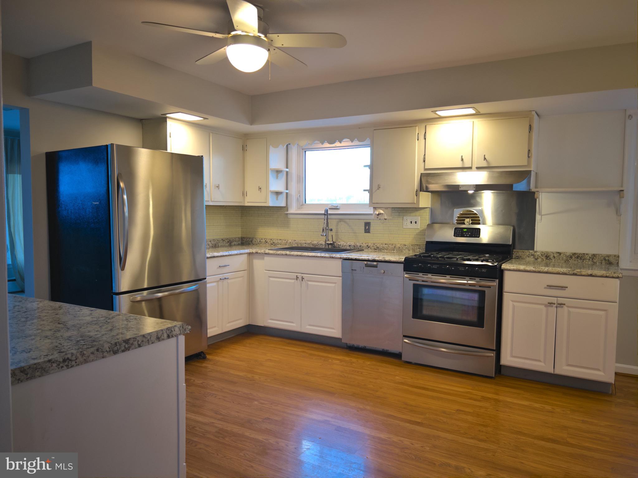 1453 Bonbar Road York, PA 17403 - Photo 8 of 34 Gallery Image 8