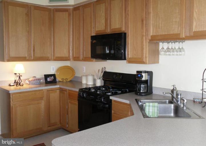 2436 Rippling Brook Road Frederick, MD 21701 - Photo 4 of 30 Kitchen