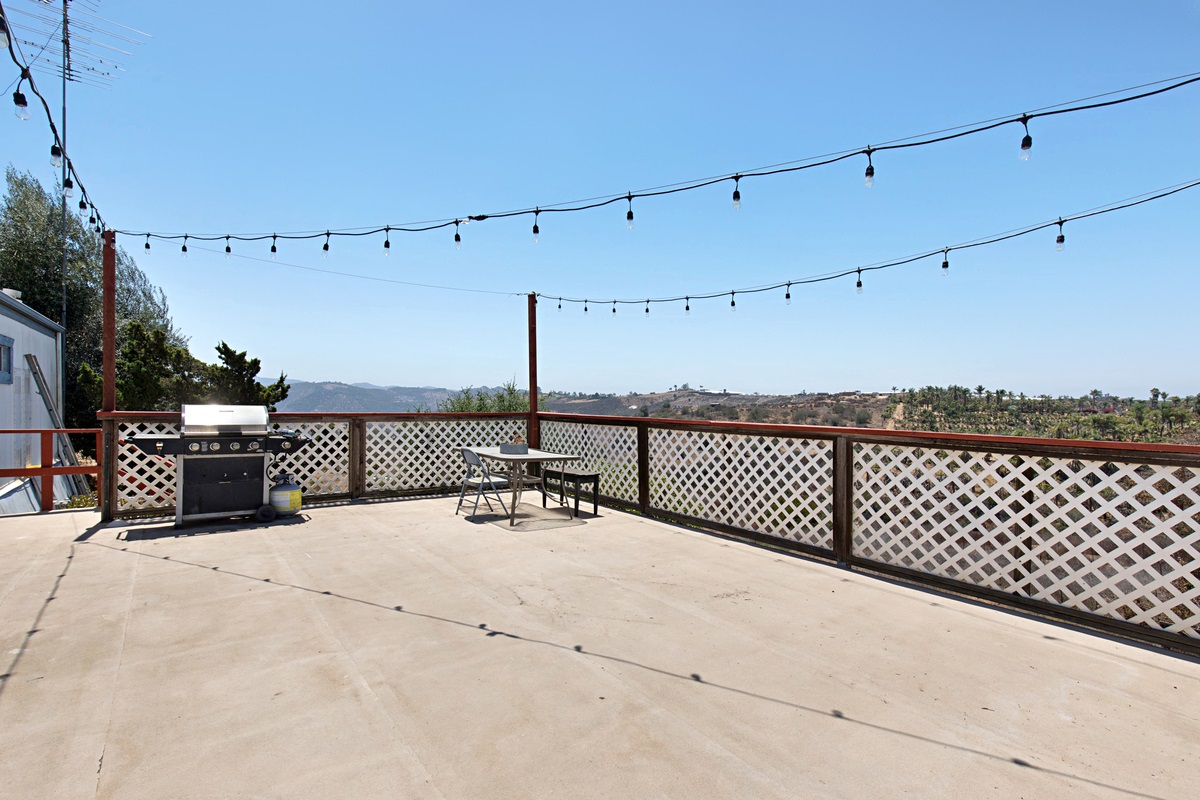31832 Rocking Horse Road Escondido, CA 92026 - Photo 8 of 11