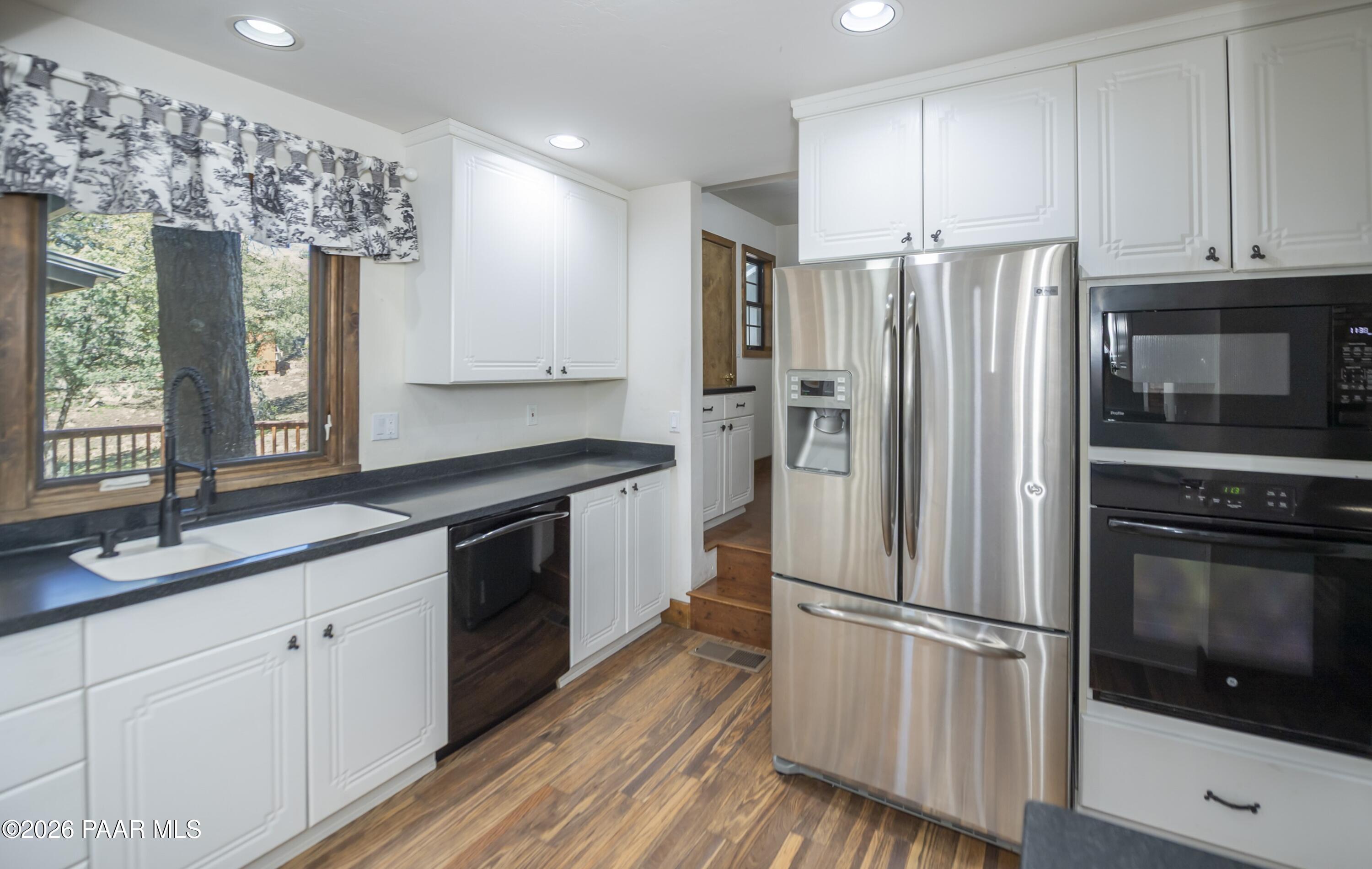 1106 East Timber Ridge Road Prescott, AZ 86303 - Photo 14 of 53 Kitchen