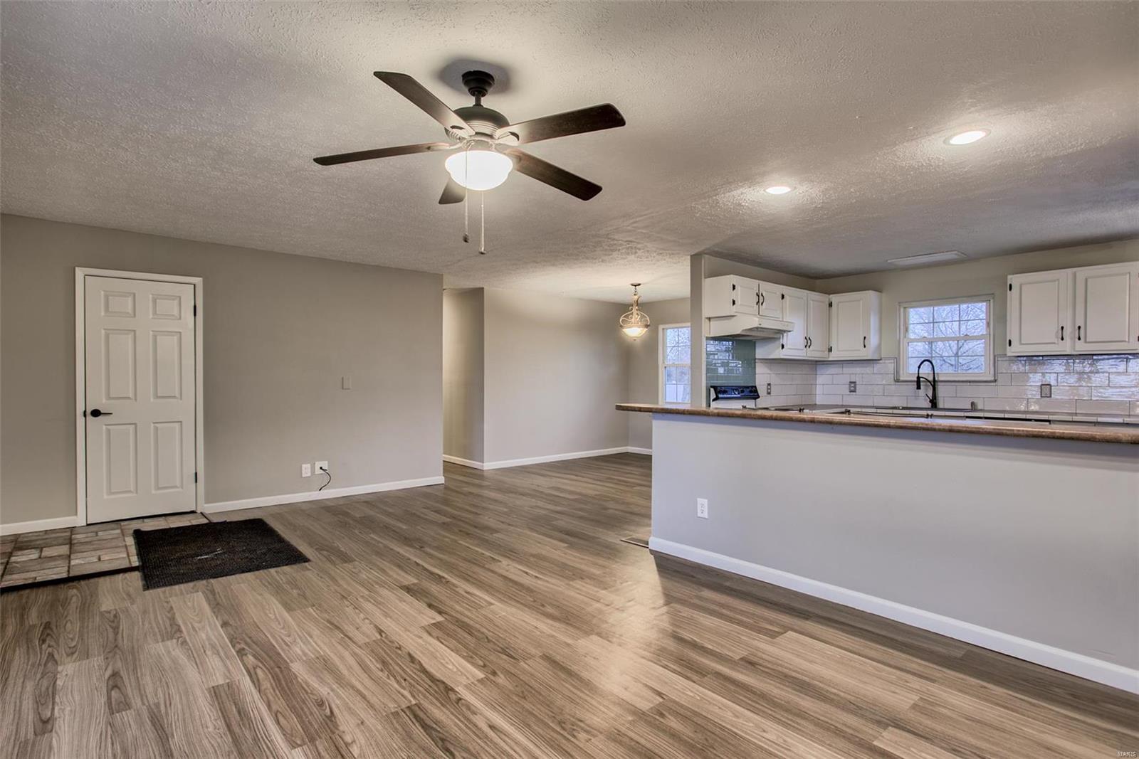 5814 Staunton Road Edwardsville, IL 62025 - Photo 23 of 30