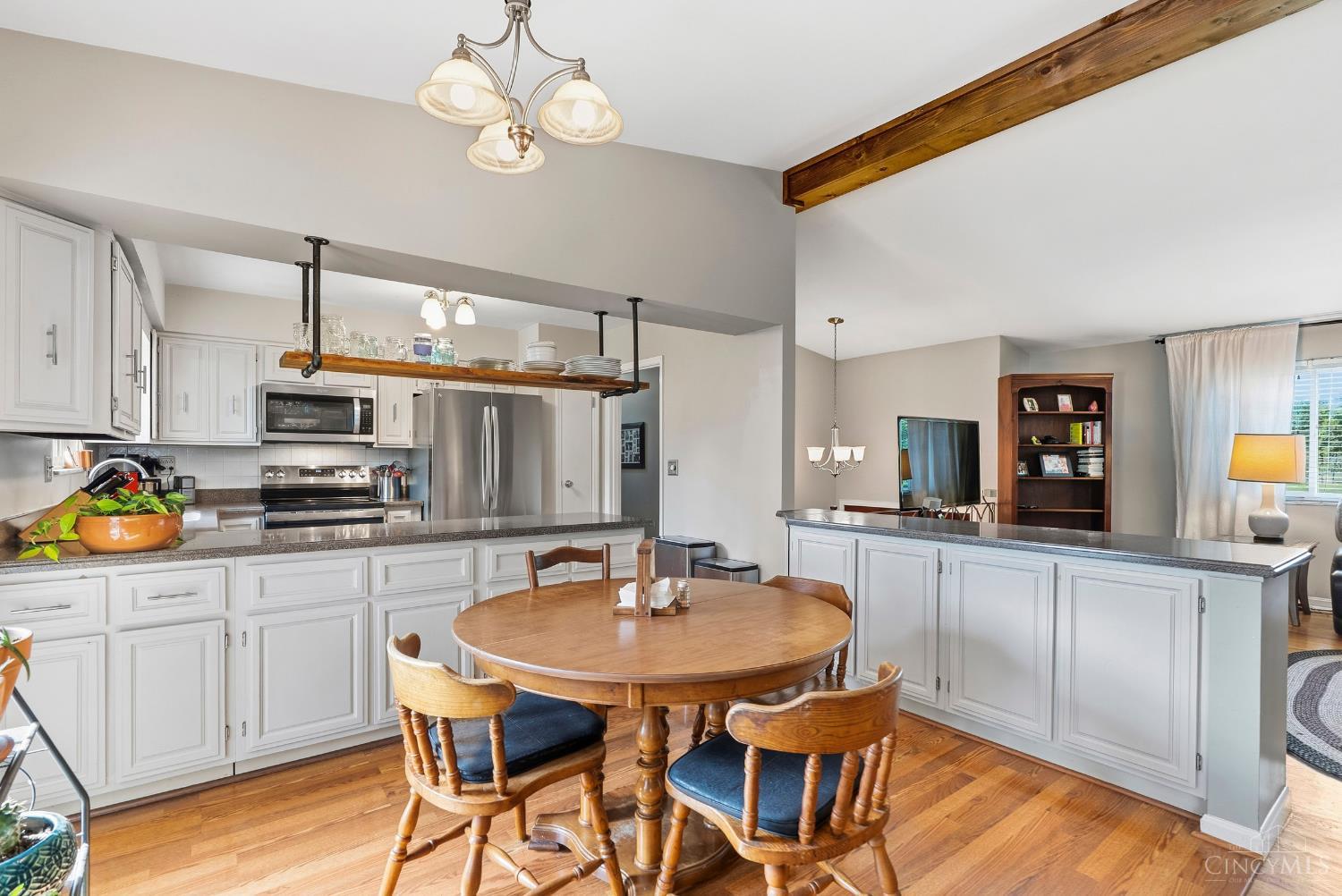 4925 Springdale Road Cincinnati, OH 45251 - Photo 13 of 67 Gallery Image 13