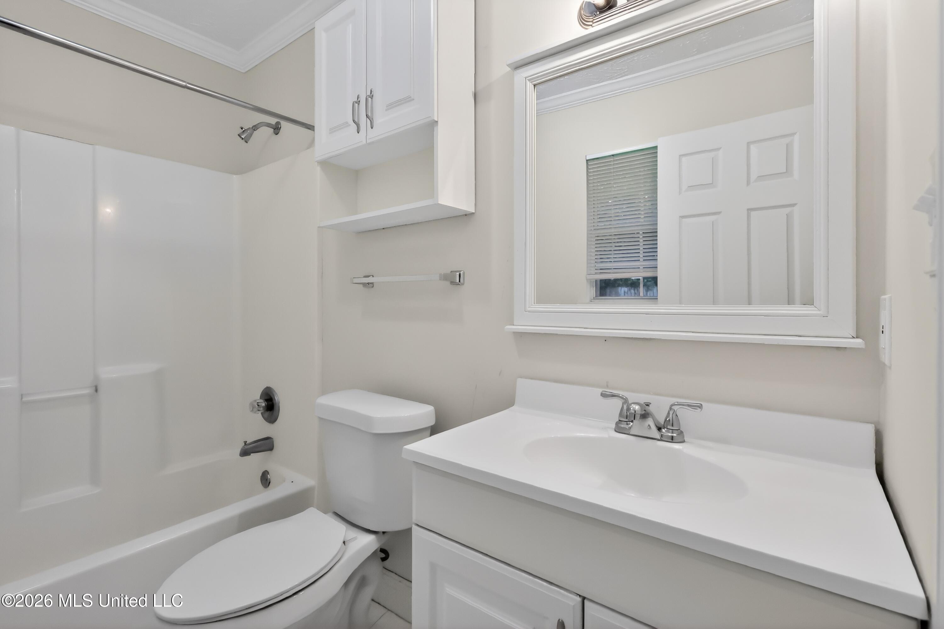 4003 West Lake Road Jackson, MS 39212 - Photo 30 of 38 30_4003_W_Lake_Rd-Bathroom-5517