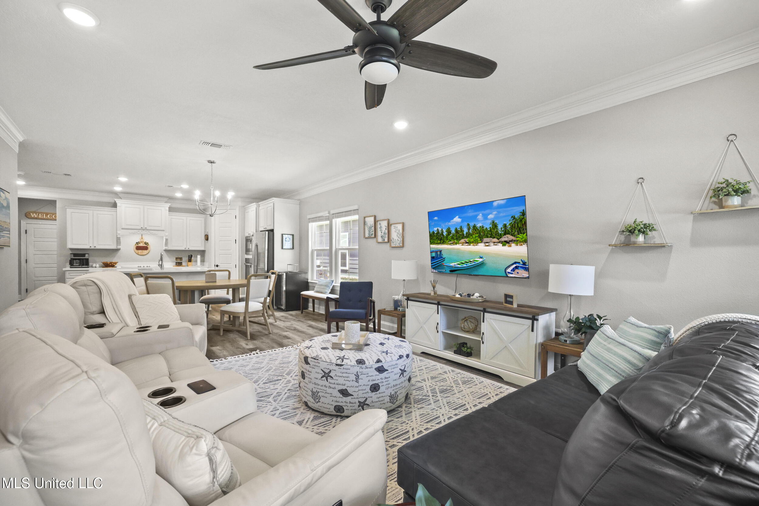 121 Grande View Drive Biloxi, MS 39531 - Photo 14 of 57 14_121 grande view dr, biloxi_cpm_064