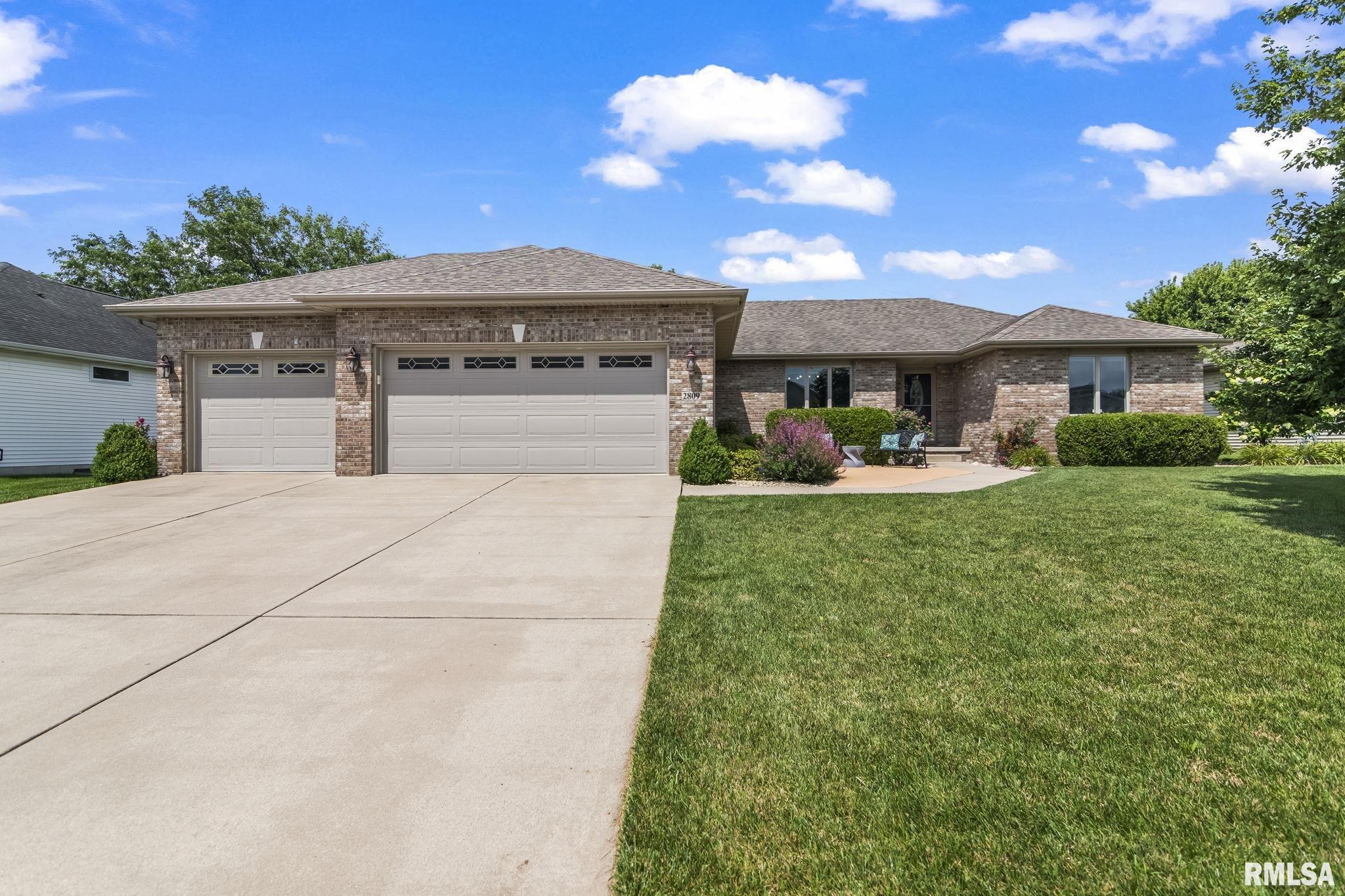 2809 Covered Wagon Trail Springfield, IL 62711 - Photo 1 of 56