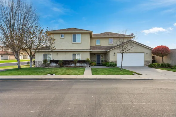 $495,000 | 3616 Carson Oak Drive, Modesto, CA 95355