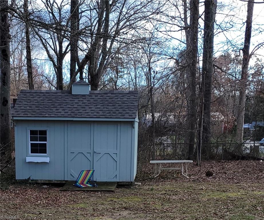 1906 Lake Road Thomasville, NC 27360 - Photo 18 of 18 Gallery Image 18